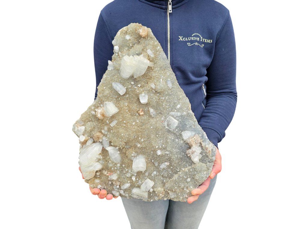 NO RESERVE € - XXL Apophyllite Cluster + Stand - Korkeus: 42 cm - Leveys: 33.5 cm- 13.48 g #1.0