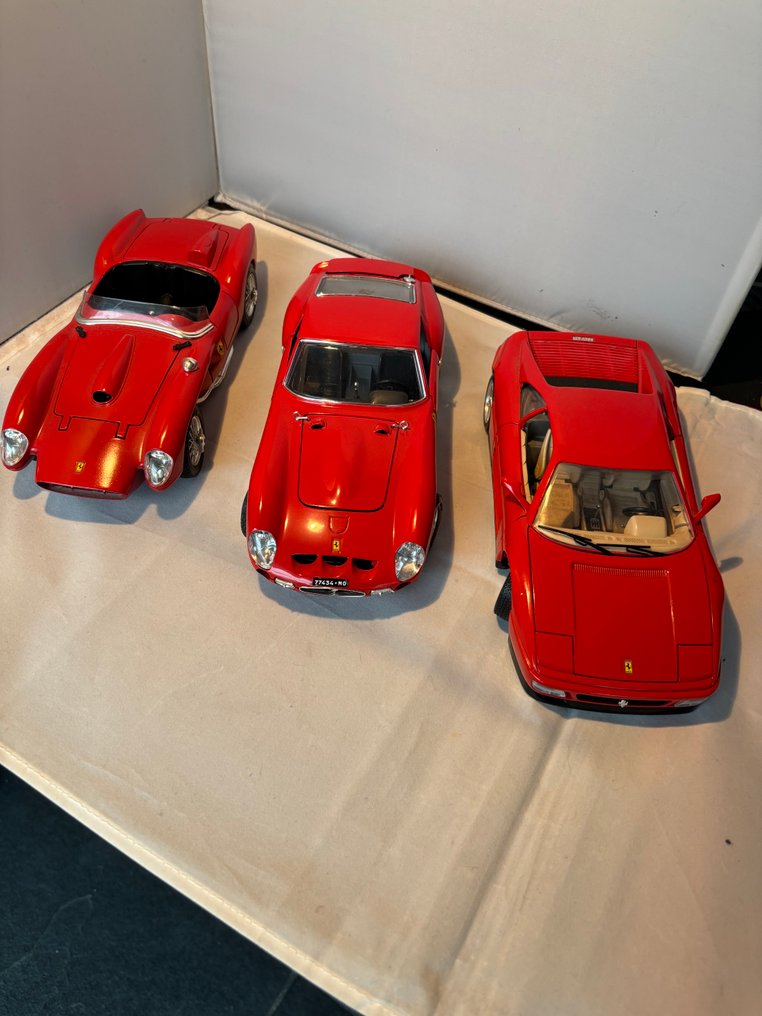 Bburago 1:18 - 模型運動車 (3) - Ferrari’s Testa Rossa, GTO en 348 TB - De Testa Rossa 1957年款、348 TB 1989年款以及 GTO 1962年款。 #2.1