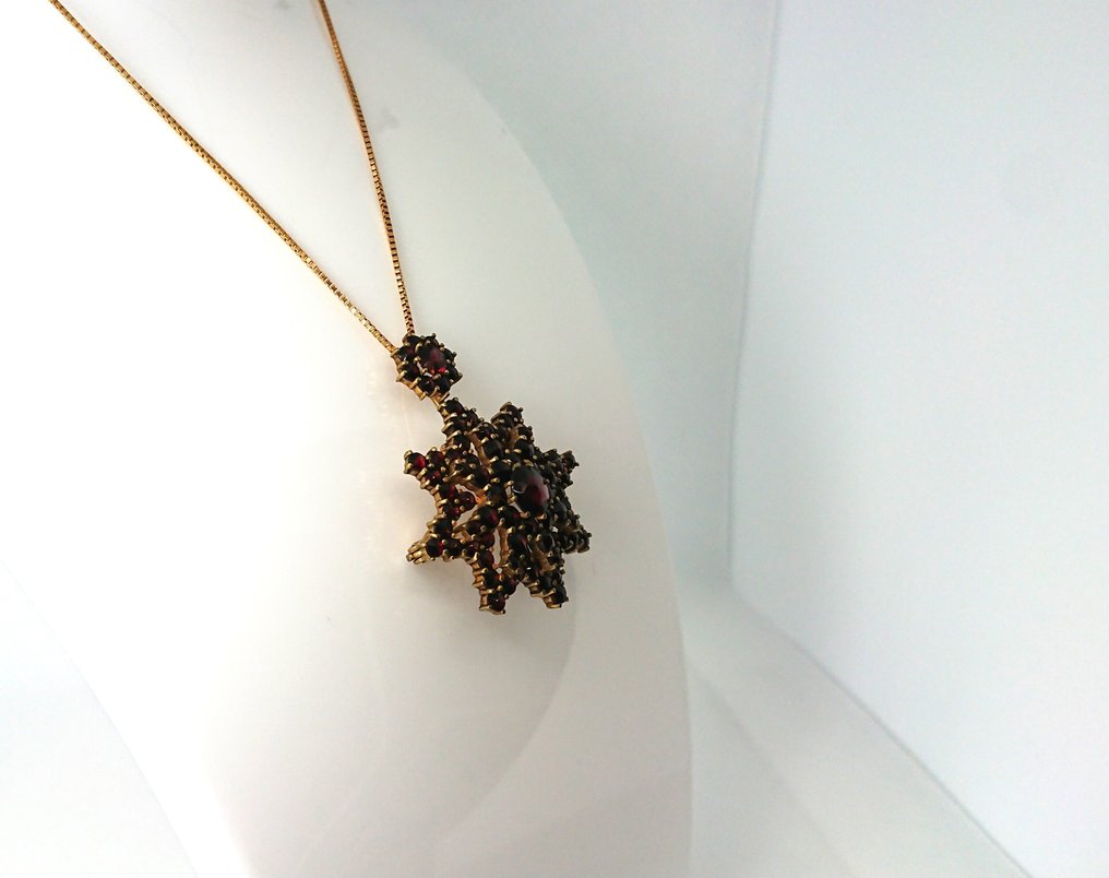 No reserve price - Pendant Silver, Gold-filled -  3.00ct. tw. - Bohemian garnet pendant #1.0