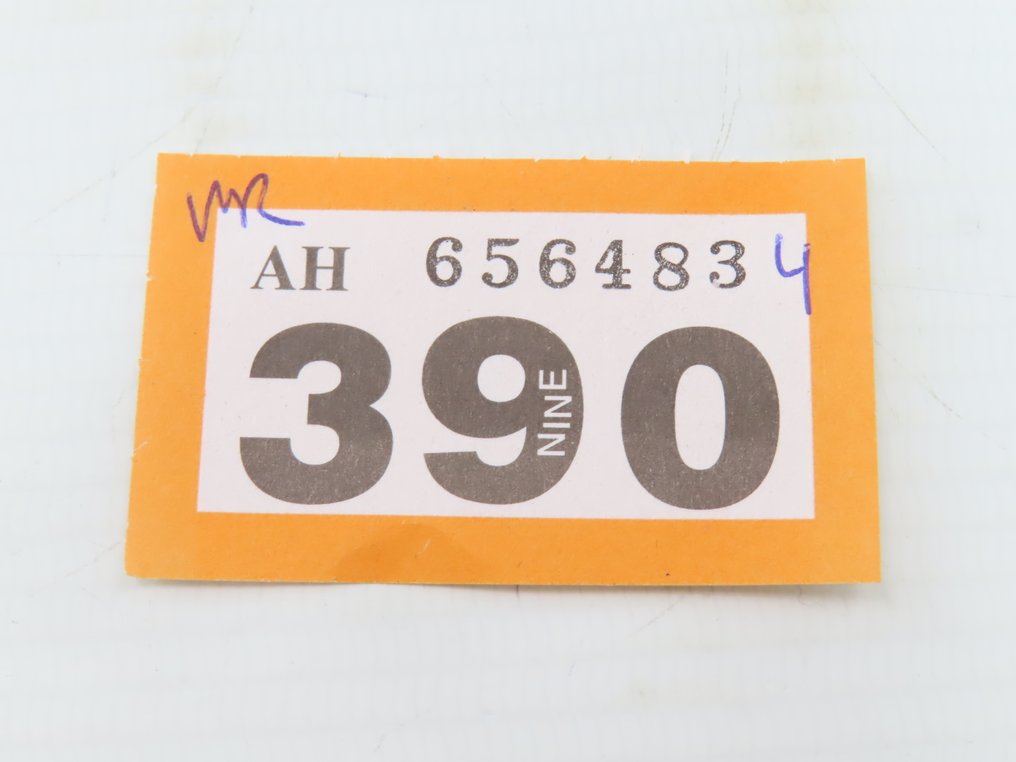 Märklin H0轨 - 46552 - 模型火车货车组 (1) - 两节式货车组,配备四轴罐车,标有“Wascosa”和“AVIA”。 - NS #3.2