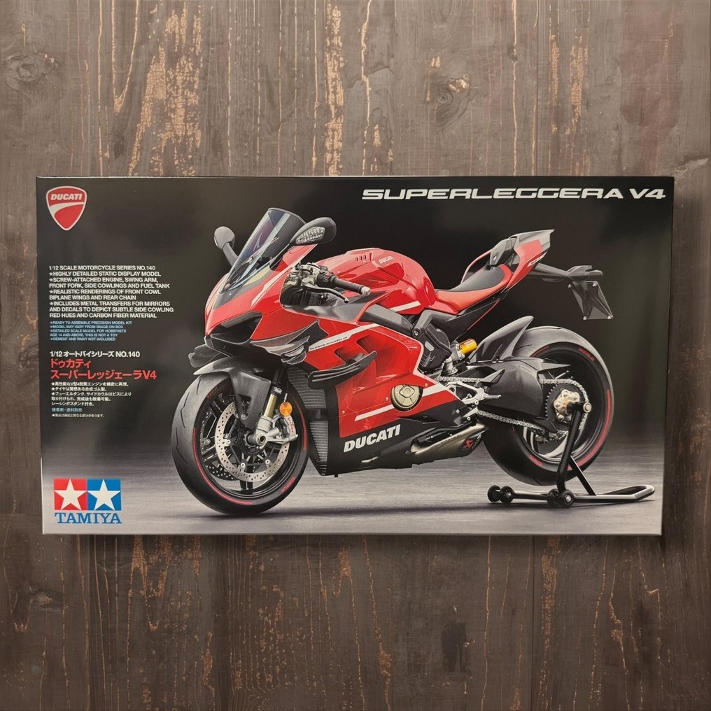 Tamiya - Samochodzik zabawka Ducati Superleggera V4 – 1/12 Scale Full Display Model Kit - 2010-2020 - Japonia #1.0