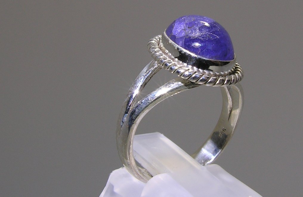 Tanzanite Ring - Height: 26.2 mm - Width: 15 mm- 4.48 g - (1) #3.2