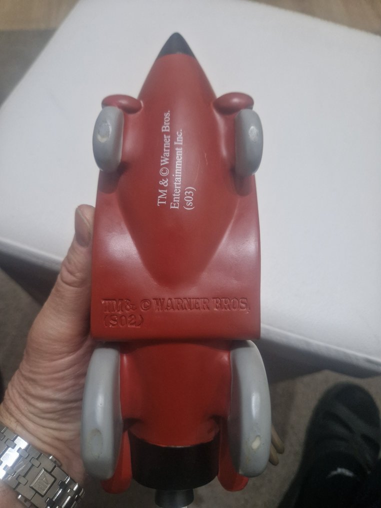 Warner Bros. - Φιγούρα - Wile E. Coyote in auto razzo ACME - Ρητίνη #3.2