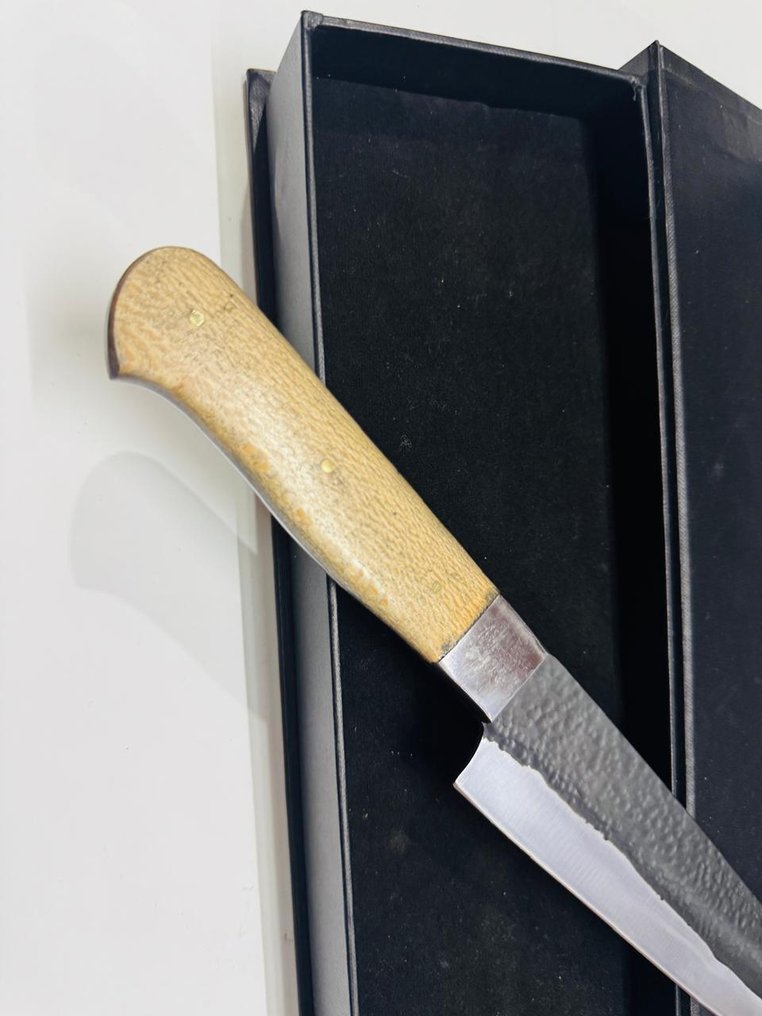 HexClad - 廚刀 -  日本菜刀（059） - 钢材（Less Steel），环氧树脂搭配Bos - 日本 - 日本菜刀 #4.3