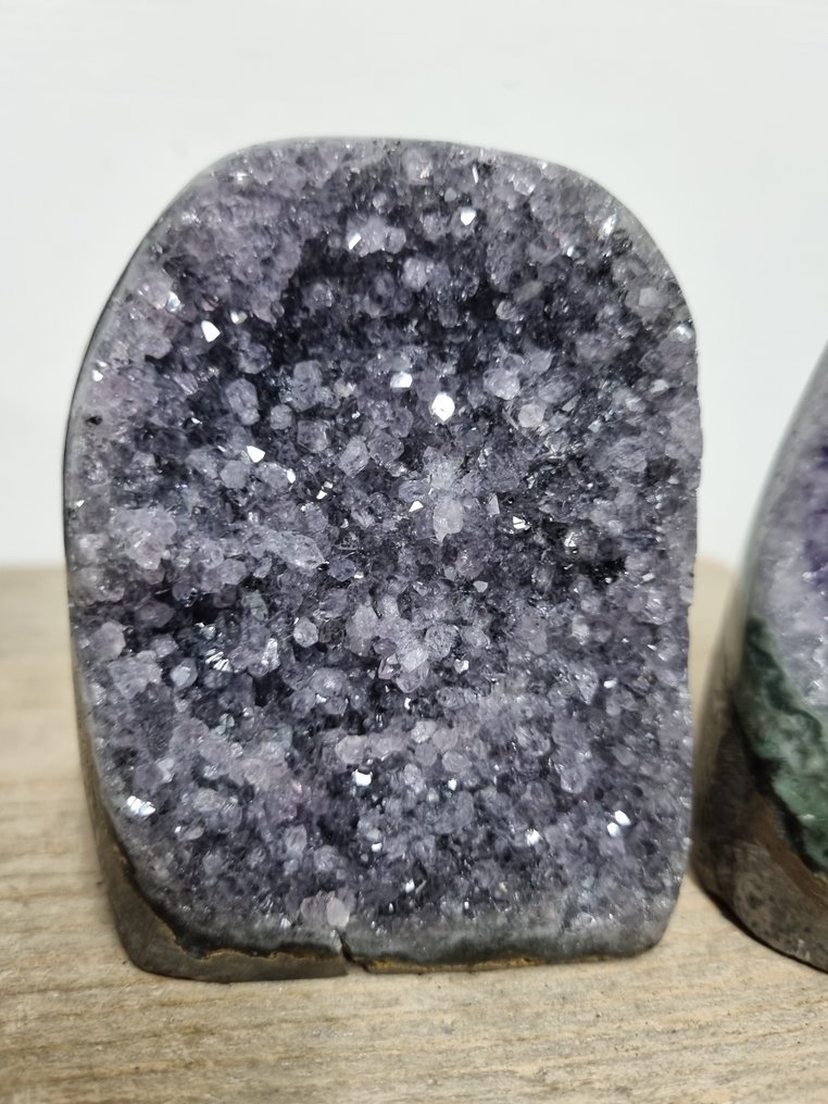 HQ Amethyst 镶边抛光，尺寸为9.3厘米至8.8厘米- 1104 g - (2) #1.0