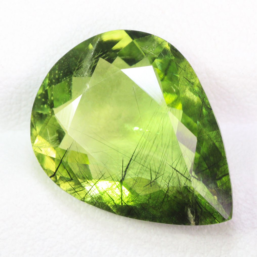 Zonder minimumprijs Groen Olivijn - 11.61 ct - nternational Colored Gemstone Association (ICA GemLab) - Fijne Ludwigte-inclusies. #2.1