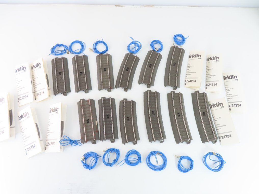 Märklin H0 - 24194/24294/24994 - Voie ferrée pour trains miniatures (12) - Ensemble de 12 rails de contact C-Rails #1.0