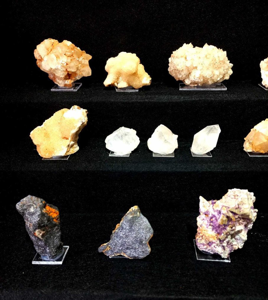 Calcite fluorite violet, smithsonite, emimorphite, barite. - Height: 35 cm - Width: 40 cm- 1200 g - (22) #1.0