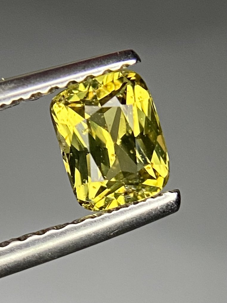Ingen reservasjonspris - 1 pcs Gul, Grønn Safir - 1.05 ct - Internasjonal forening for fargede edelstener (ICA GemLab) #1.0