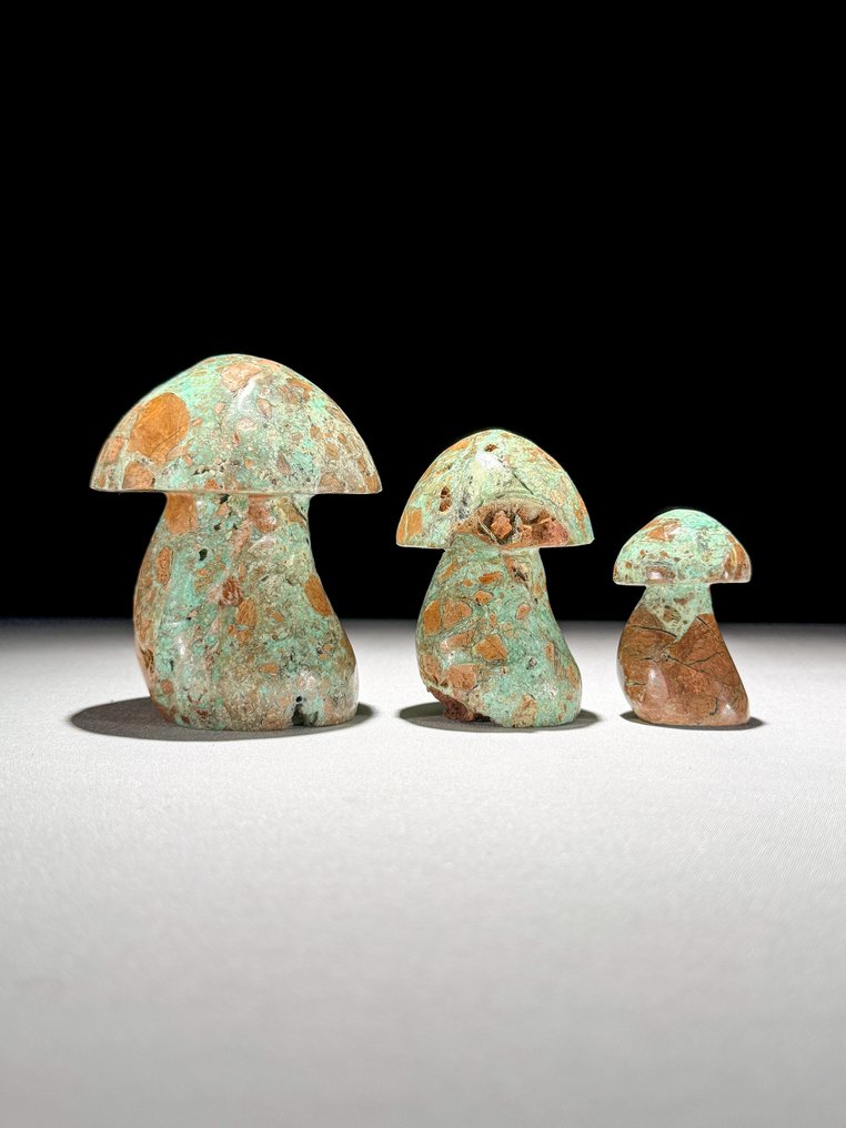 无底价 - 精彩的绿色Smithsonite三件套 蘑菇状- 1100 g - (3) #1.0