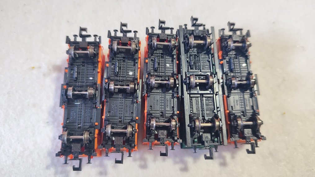 Fleischmann, Minitrix N - 838001 18430 - Modellbahn-Güterwagenset (5) - NMBS #4.3
