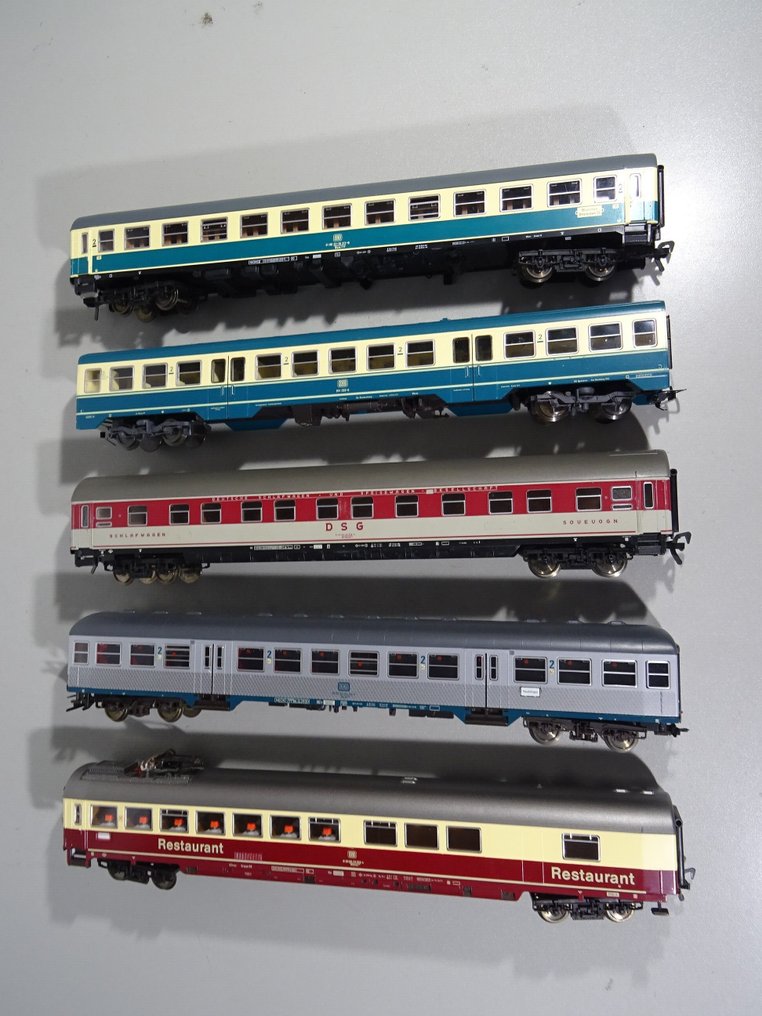 Fleischmann H0 - Wagon de passagers pour trains miniatures (5) - 5 x véhicules divers IC - DB #1.0