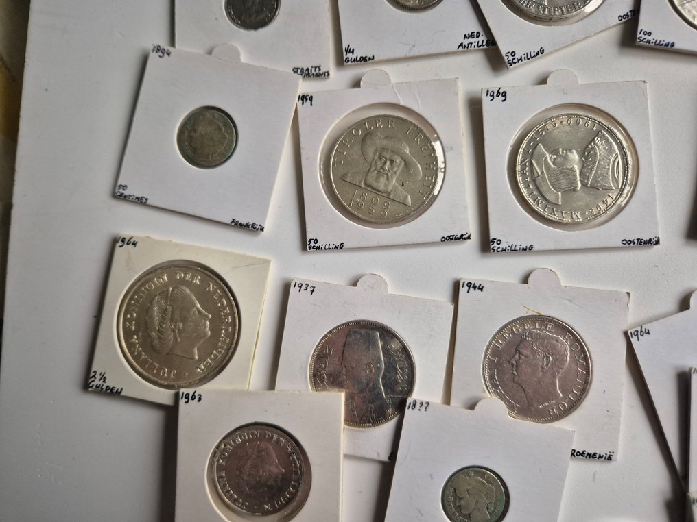 World. 47 zilveren wereldmunten. 1848 - 1995 #2.1
