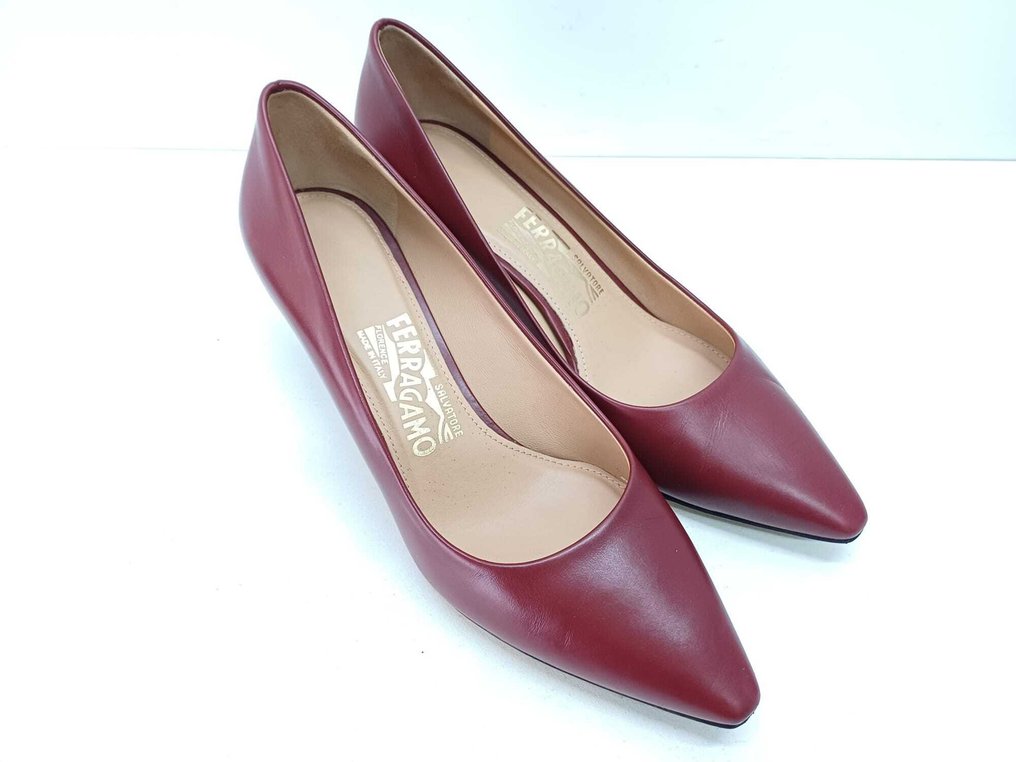 Salvatore Ferragamo - Παπούτσια με τακούνι - Mέγεθος: EU 37.5 #1.0