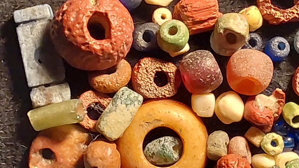 古埃及到罗马 玻璃 超过100个古老的珠子  (没有保留价) #1.0