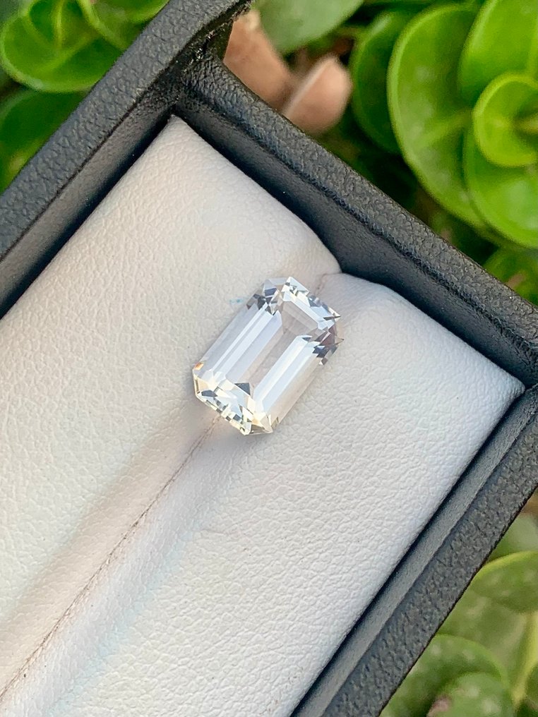 沒有保留價 混合寶石 - 3.48 ct - 國際有色寶石協會 (ICA GemLab) - 稀有的Pollucite #1.0