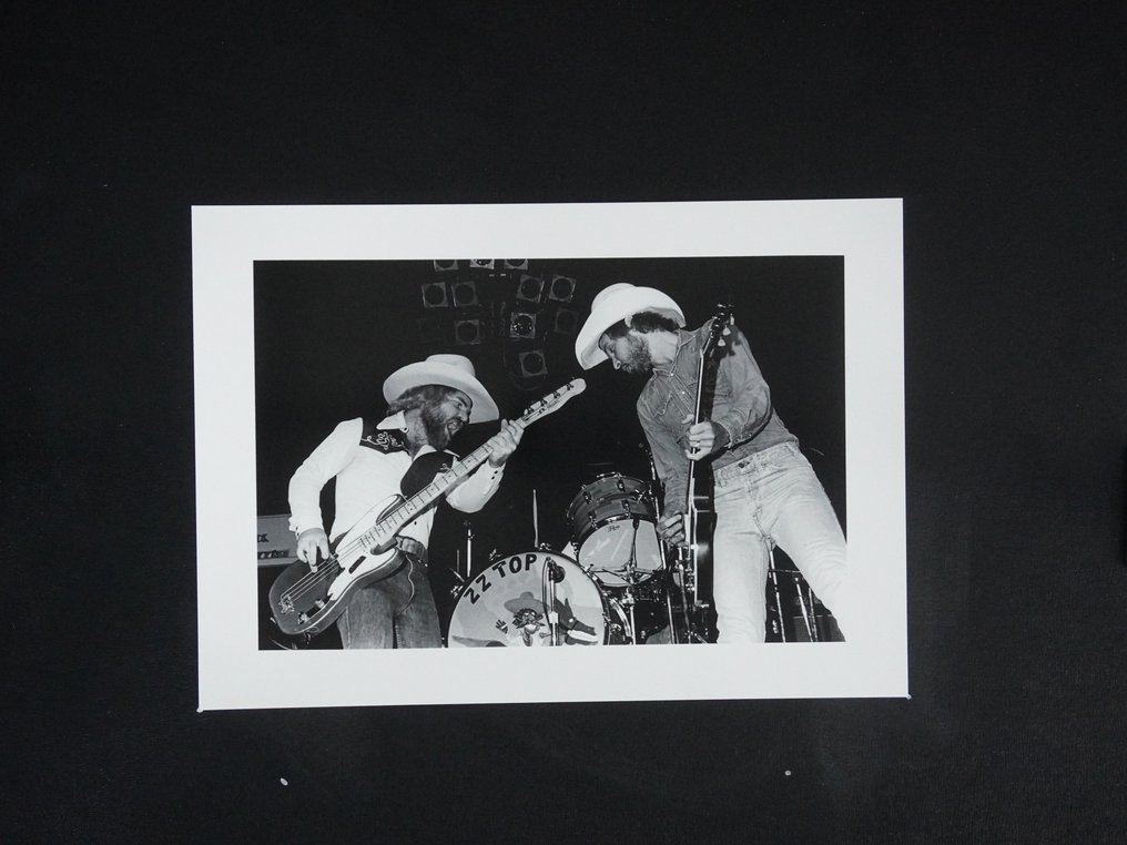 Billy GIBBONS and Dusty HILL and ZZ TOP - Fine Art Photography - XL 42x30 cm - Limited Edition 01/20 - Gallery Stamp & Curator Signature - Collector - No Reserve #1.0