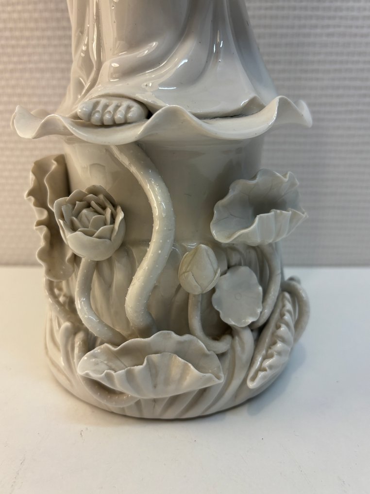 Jolie statue blanc de chine guanyin - blanc de chine - China (Sem preço de reserva) #3.2