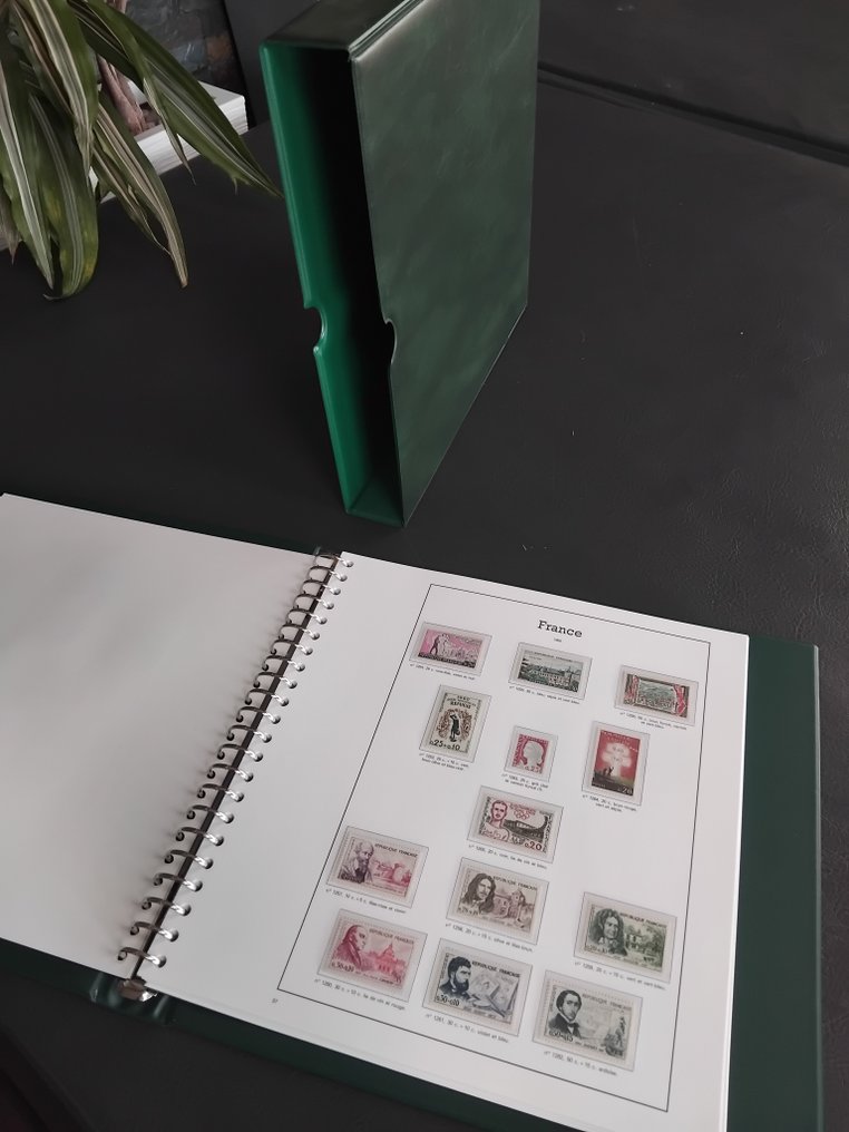 França 1960/1969 - Coleção completa em Novos** de Luxo em um magnífico álbum Yvert Supra com 22 anéis. - // Cote Y&T & Accessoire en excellent état. #2.1