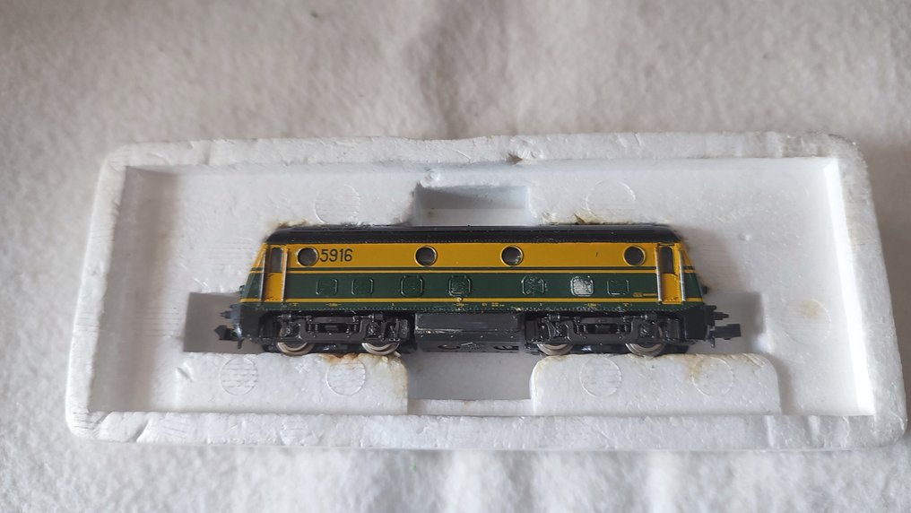 Roco N - 2156 - Πετρελαιοκίνητη μηχανή τρένου (1) - NMBS #1.0