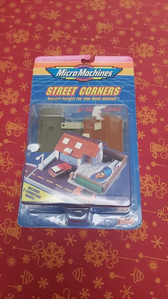 Micro Machines 不符合比例 - 模型車  (2) - Micro Machines Electric Road Racing speelset + 27 Maple Avenue - 复古微型机器 #1.0