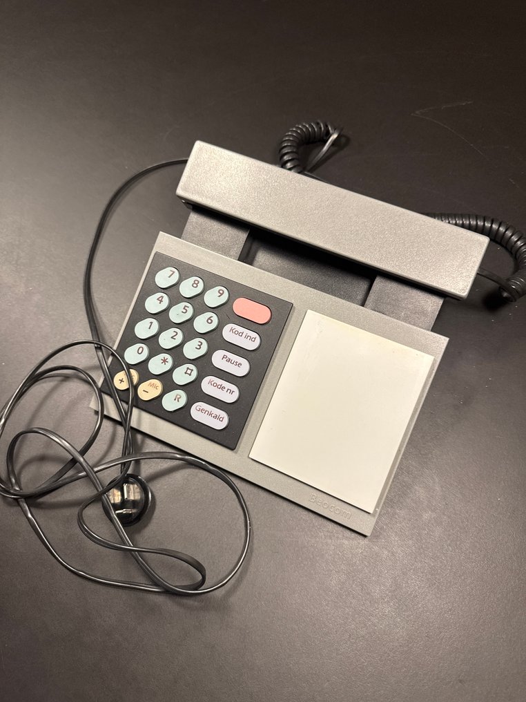 Bang & Olufsen - Lone and Gideon Lindinger-Lowy - Telefono analogico - Beocom 2000 - Plastica - Beocom 2000 #4.3
