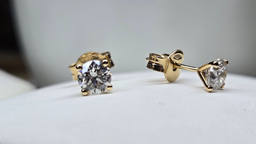 小型钉状耳环 - 14K包金 黄金 -  0.83ct. tw. 钻石 (天然)  #3.2