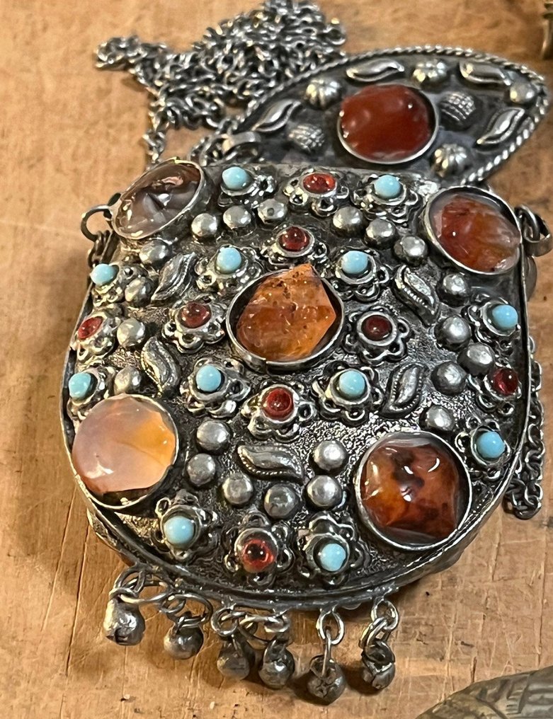 Marokkolainen kaulakoru, islamilainen taide, itämainen taide 1800- ja 1900-lukujen välillä. - orientalisti #1.0