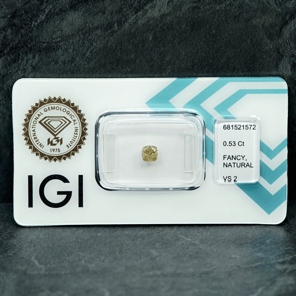 No reserve price - 1 pcs Diamond (Natural coloured) - 0.53 ct - Cushion - Fancy Yellow - VS2 - International Gemological Institute (IGI) #1.0