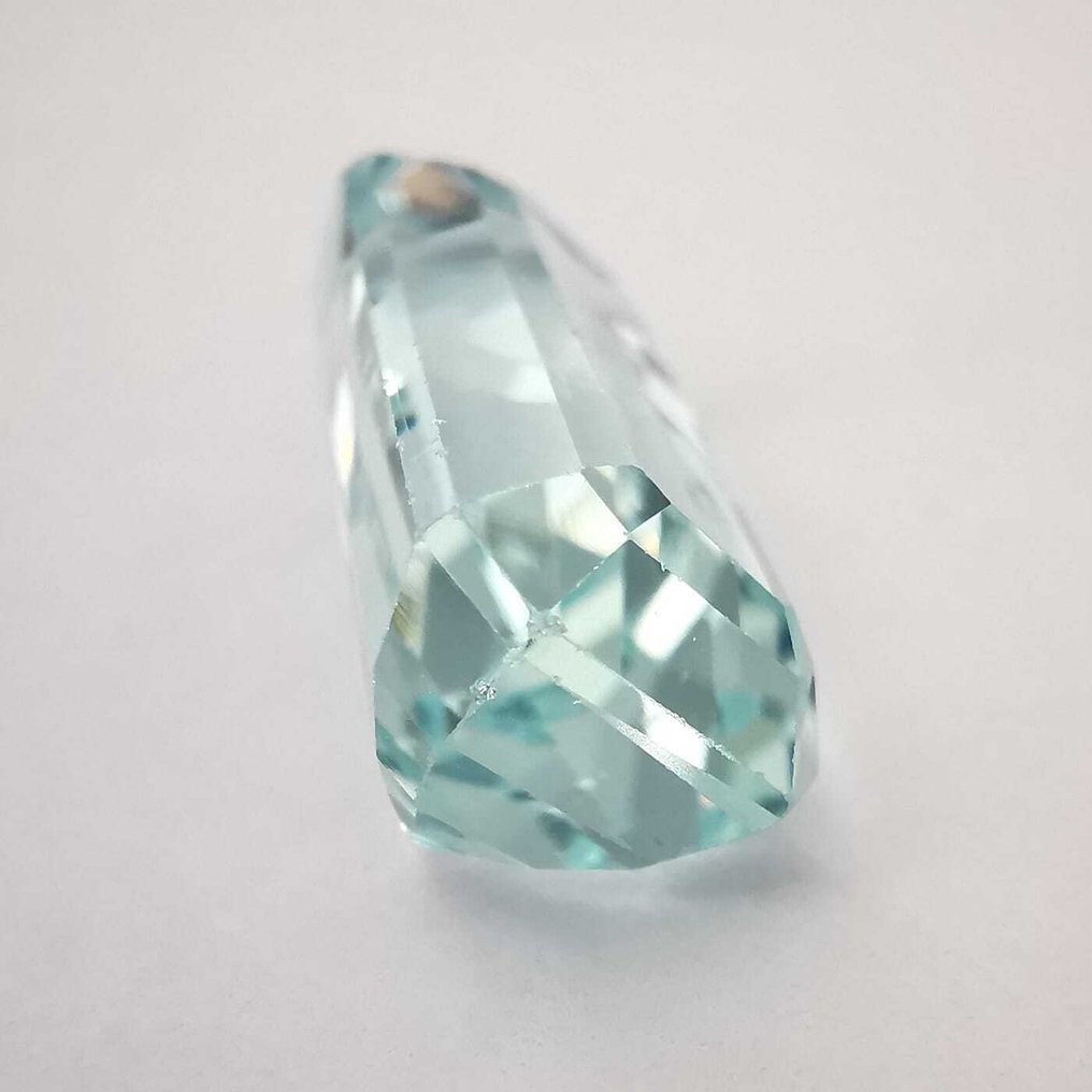 Utan reservationspris Akvamarin  - 8.53 ct - Antwerp Laboratory for Gemstone Testing (ALGT) - Mycket ljusblå #3.2
