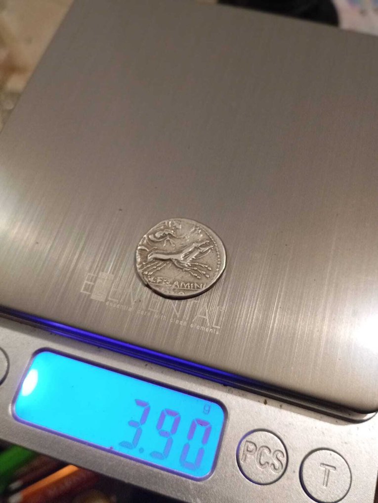 Ρωμαϊκή Δημοκρατία. L. Flaminius Chilo. 109-108 BC. Denarius (χωρίς τιμή ασφαλείας) #2.1