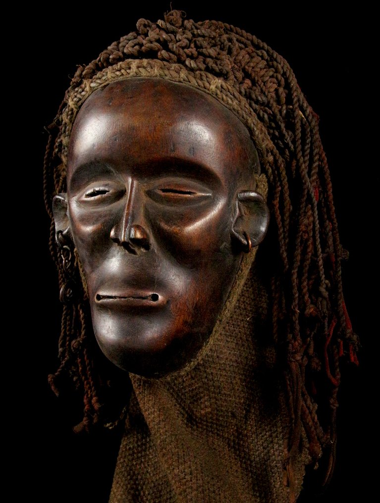 Child of Pwo Maske - Chokwe - Angola, Congo, Zambia #1.0