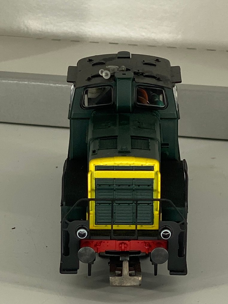 Märklin H0 - 37653 - Diesel locomotive (1) - Series 260 - NMBS #2.1