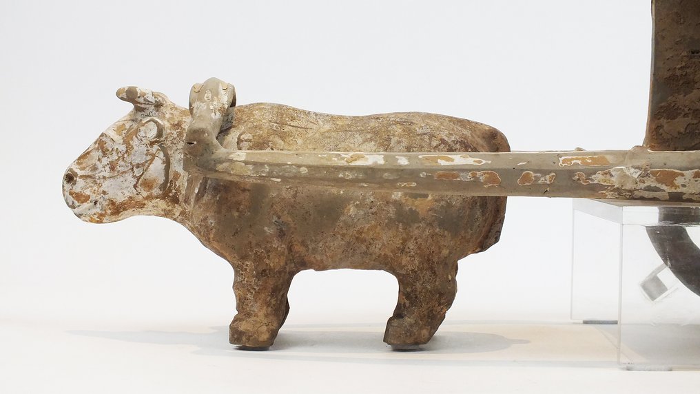 Altchinesisch- Han-Dynastie Terracotta Prächtiger und großer bemalter Tontopf-Oxenwagen (Wugu Che). TL getestet. - 26 cm #1.0
