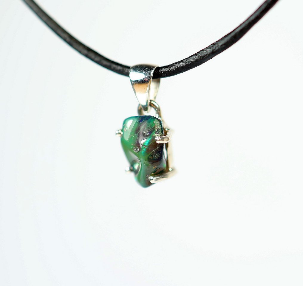 Schwarzer Chalama Opal Függő / új- 1.26 g - (1) #2.1