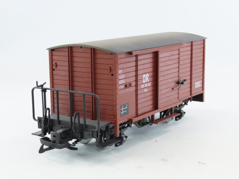 LGB G - 46353 - 模型火车货运车厢 (1) - 封闭式货车,带刹车边缘,型号 Gw - DR (DDR) #1.0