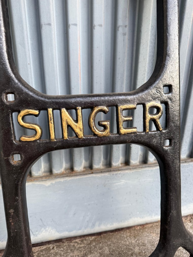工业设备 - 意大利 - Singer 缝纫机桌腿 #3.2