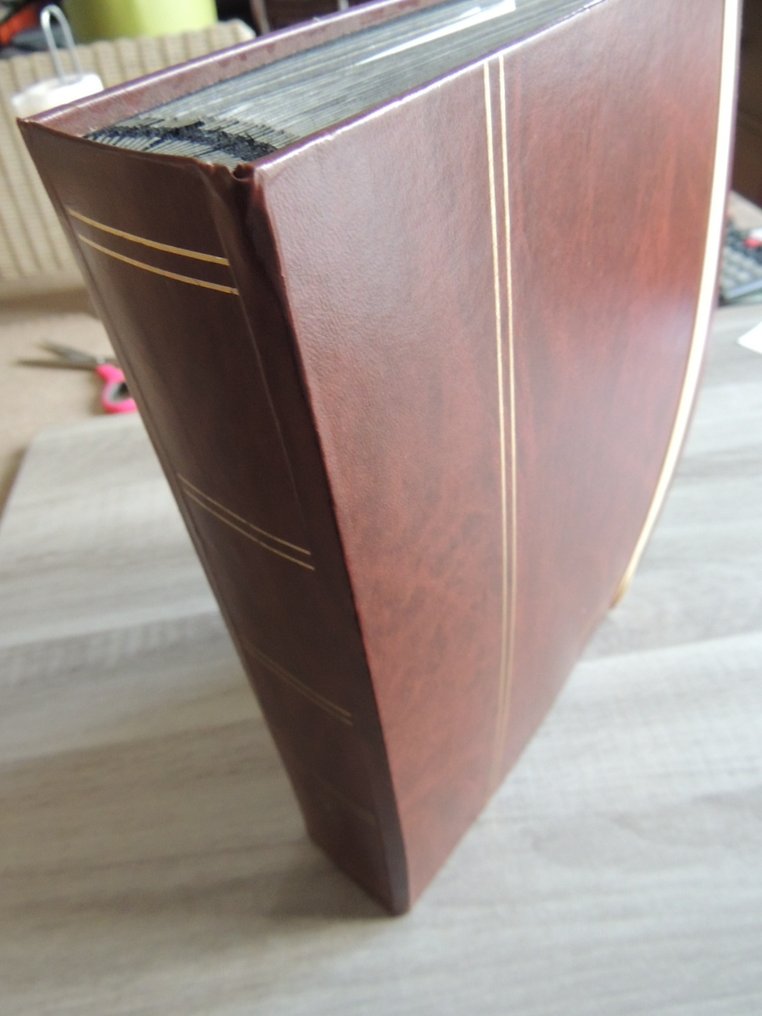 Τύμπροι της Ευρώπης - Εξοπλισμένο καλά για εργασία σε ένα μεγάλο φάκελο. #1.0