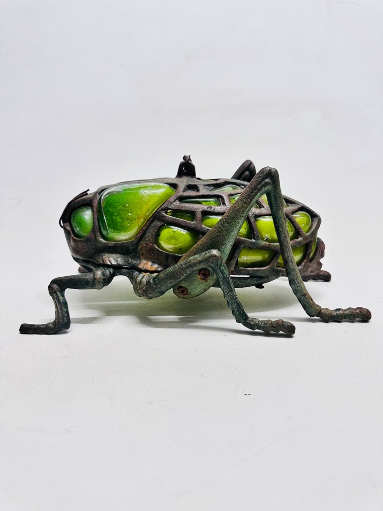 烛台 日本的蟋蟀形状的金属灯笼，配有绿色玻璃镶嵌 - 铁, 玻璃 #2.1