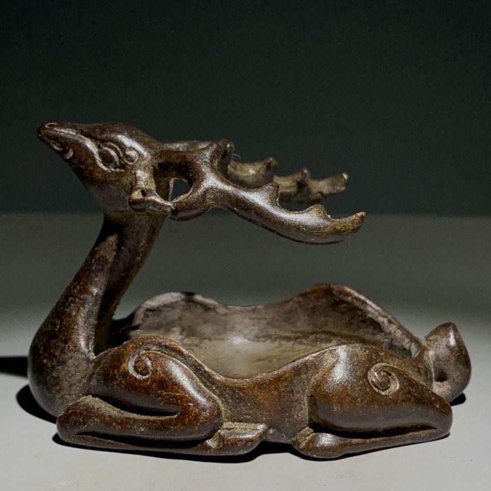 铜鹿笔洗/香炉 - 铸铜,带有陈旧的棕色铜绿 - Unknown craftsman - 日本 - 古风青铜风格(灵感来源) #1.0