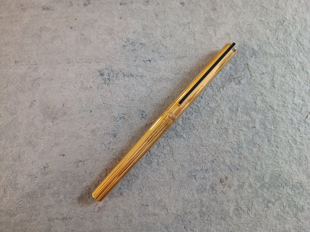 S.T. Dupont - Pluma ST Dupont Classic de plata maciza 925 y plaqué oro - Füllfederhalter #1.0