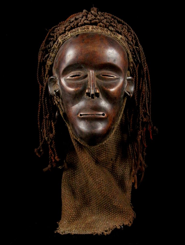Child of Pwo Maske - Chokwe - Angola, Congo, Zambia #1.0