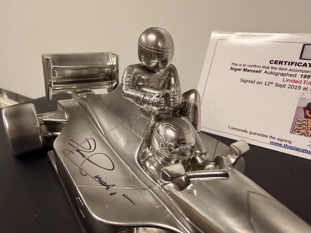 Nigel Mansell – Escultura ‘Taxi for Senna’ – Edição Limitada 73/555 – Assinada à mão – com COA #3.2