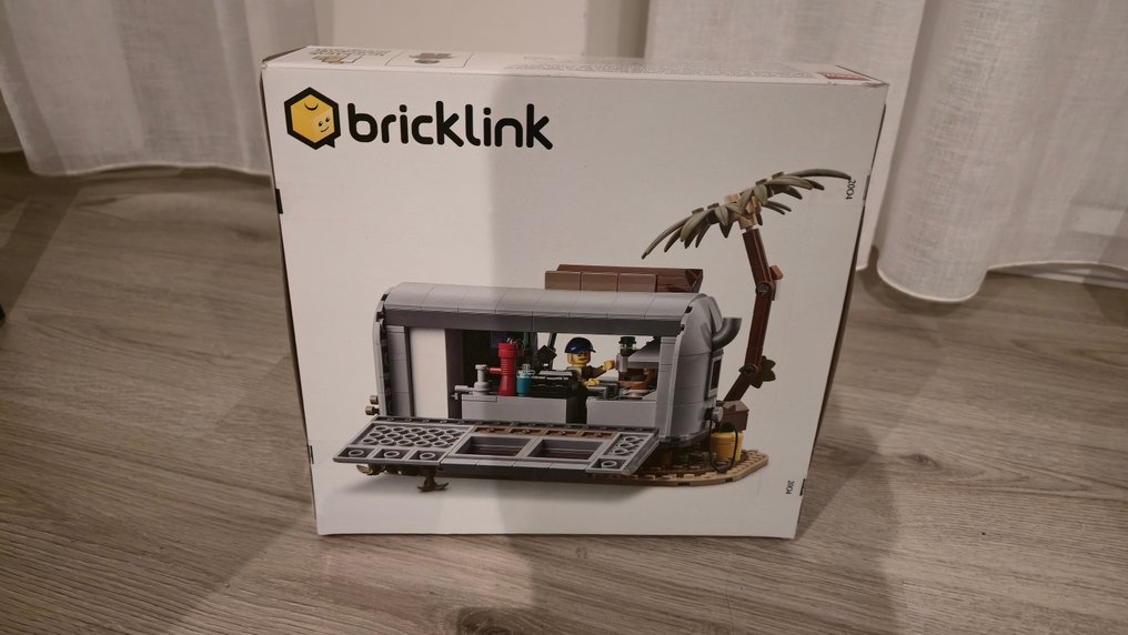 Lego Készlet - F10030 - BrickLink Designer Program - Snack Shack #1.0