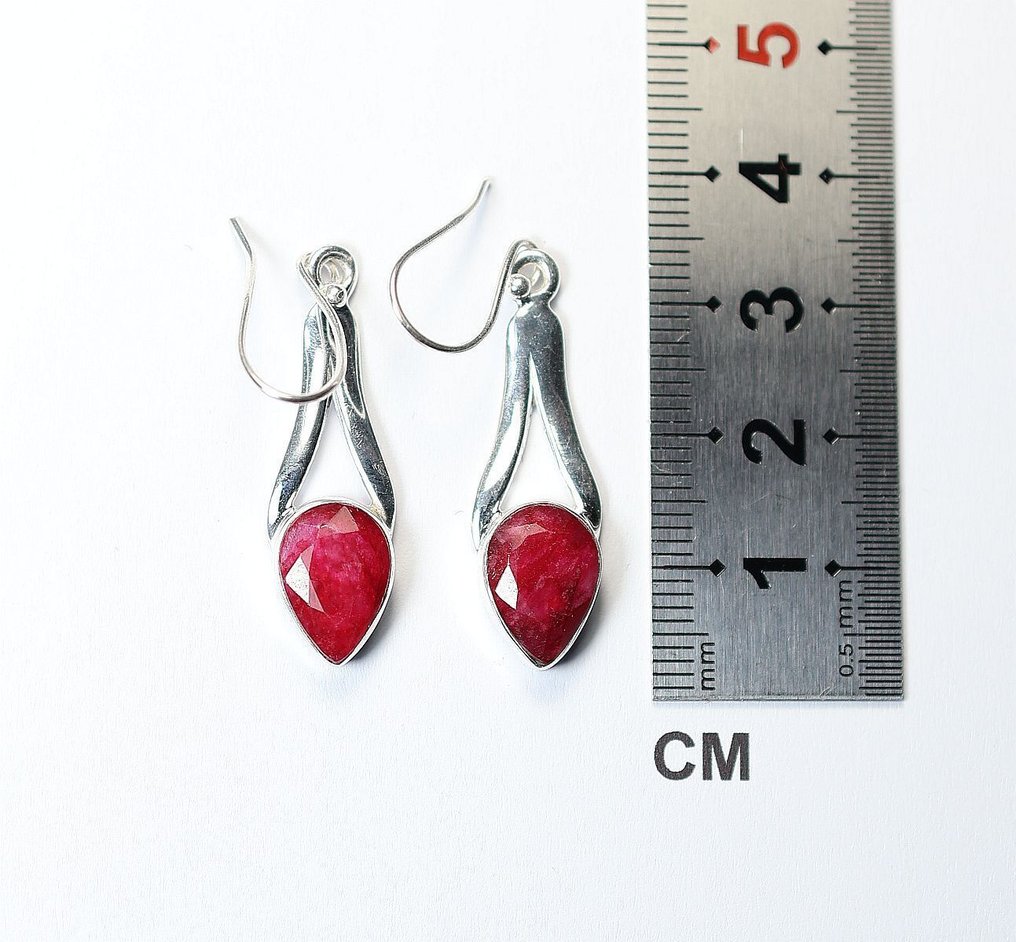 Rubin 2 x Ohrhänger / neu- 4.56 g - (2) #1.0