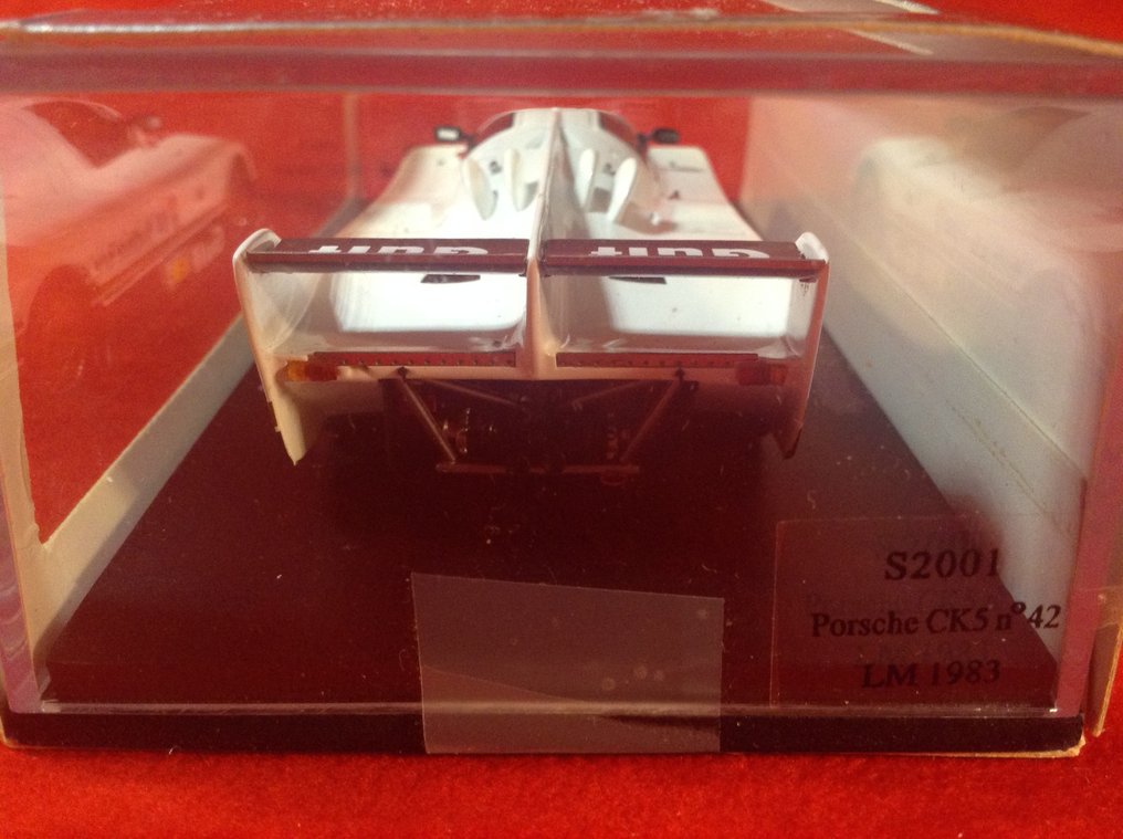 Spark 1:43 - Model race car - ref. #S2001 Porsche 935 CK5 Kremer Gr5 "Gulf" Le Mans 1983 - Presentation - Richard Cleare/Tony - Excellent quality - limited edition - without the racing numbers #42 #4.3