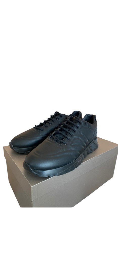 Giorgio Armani - Sneakers - Size: EU 42.5 - New with tags #3.2