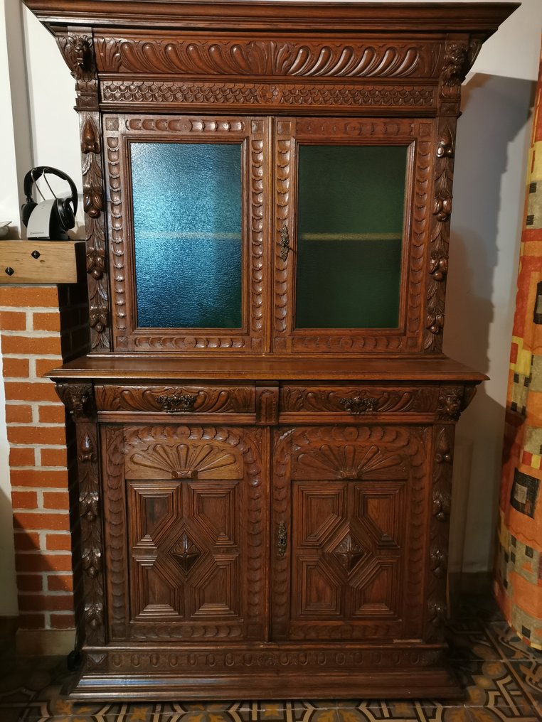 Szekrény - Tölgy - Oroszlánfejű bútor #1.0