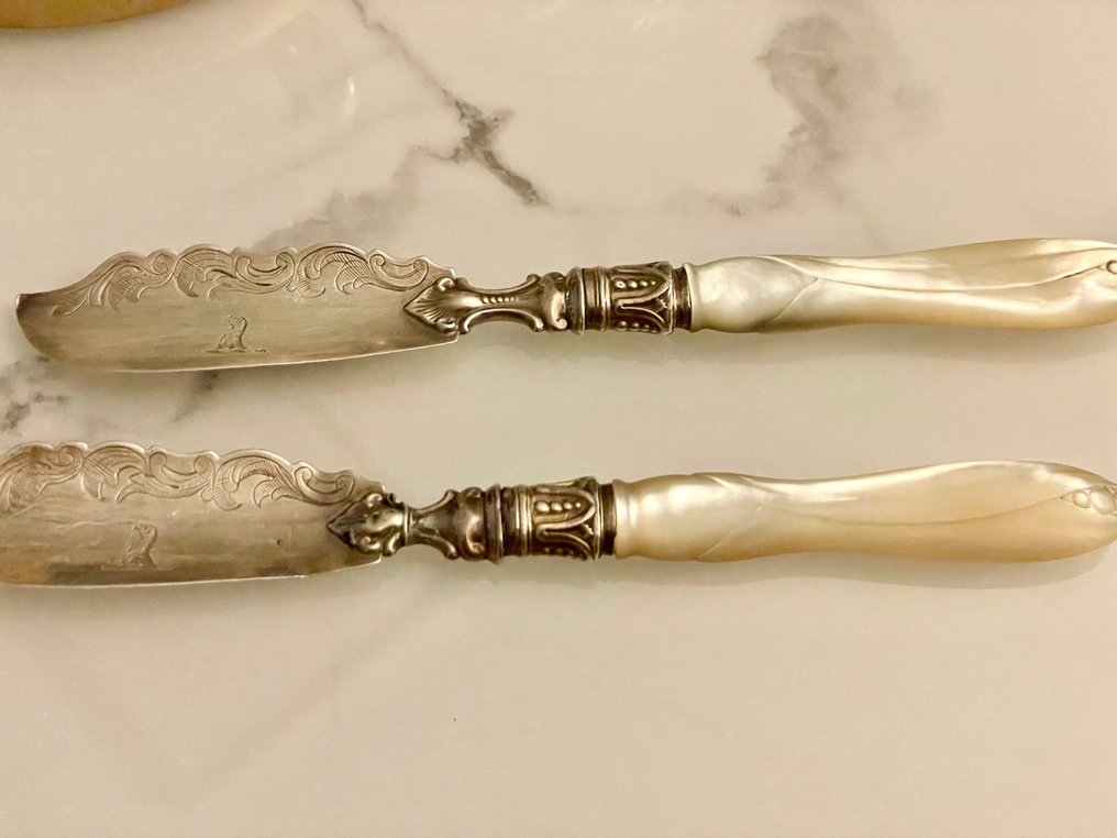 Τραπεζομάχαιρο (2) - Ασημί, Μητέρα των μαργαριταριών - Αρχαία μαχαίρια βούτυρο #1.0