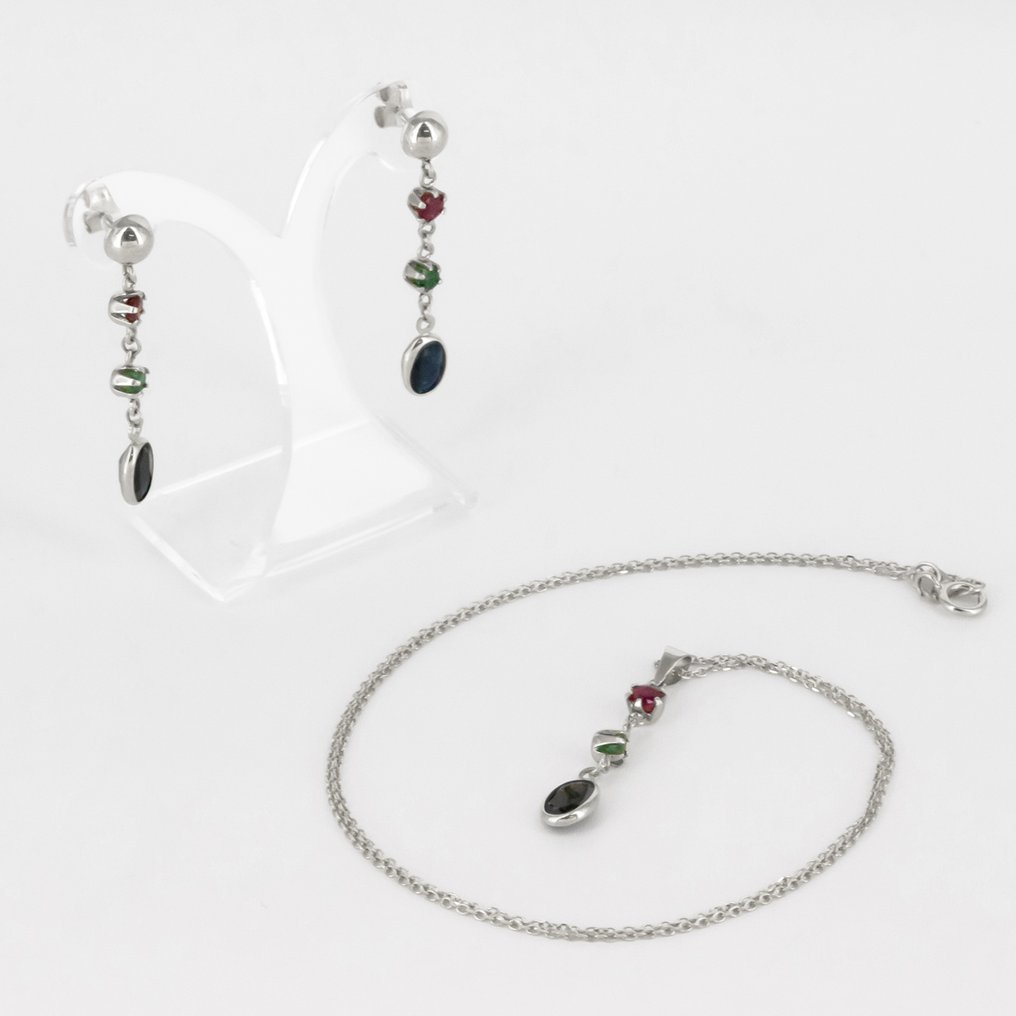 2 részes ékszerszett - 18 kt. Fehér arany Zafír - Smaragd #1.0